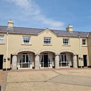 The Downshire Arms Apartments Hilltown